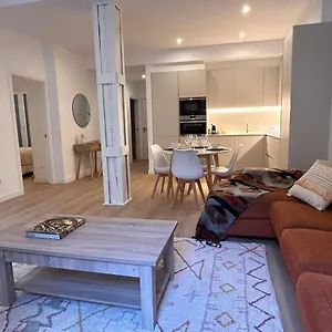 Apartamento Churruca With Terrace, San Sebastián